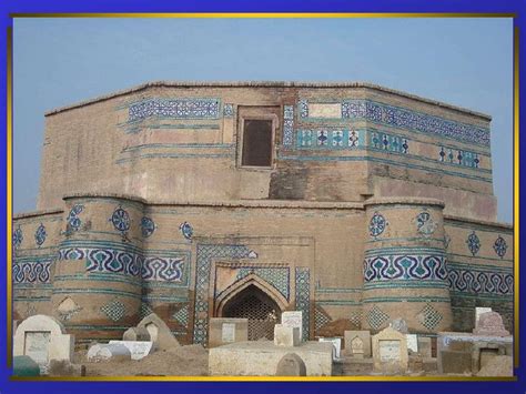  Dera Ghazi Khan's Mausoleum of Shah Shamsuddin: Unveiling Historical Grandeur and Spiritual Serenity!